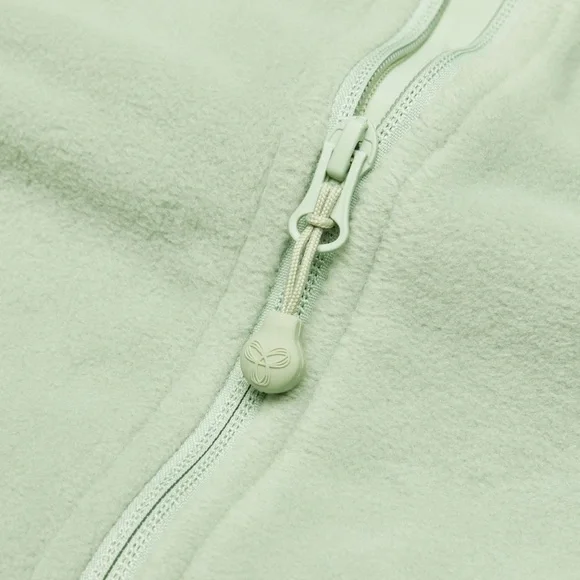 Aritzia SnoDay Polar Ridge Zip-Up Hoodie - Picture 4 of 15